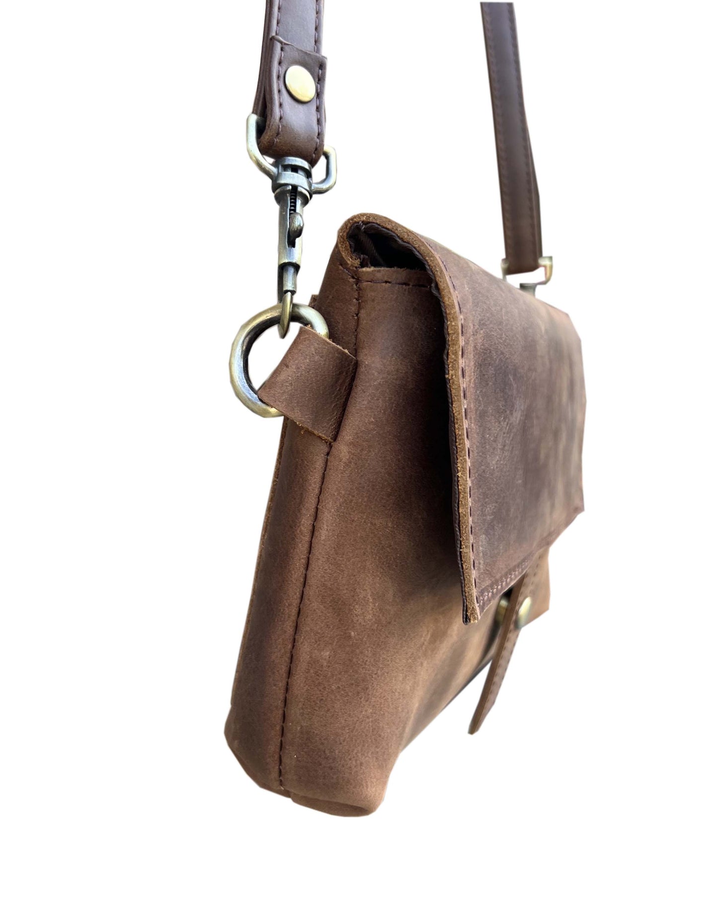 W022L crazy horse genuine leather crossbody: Brown