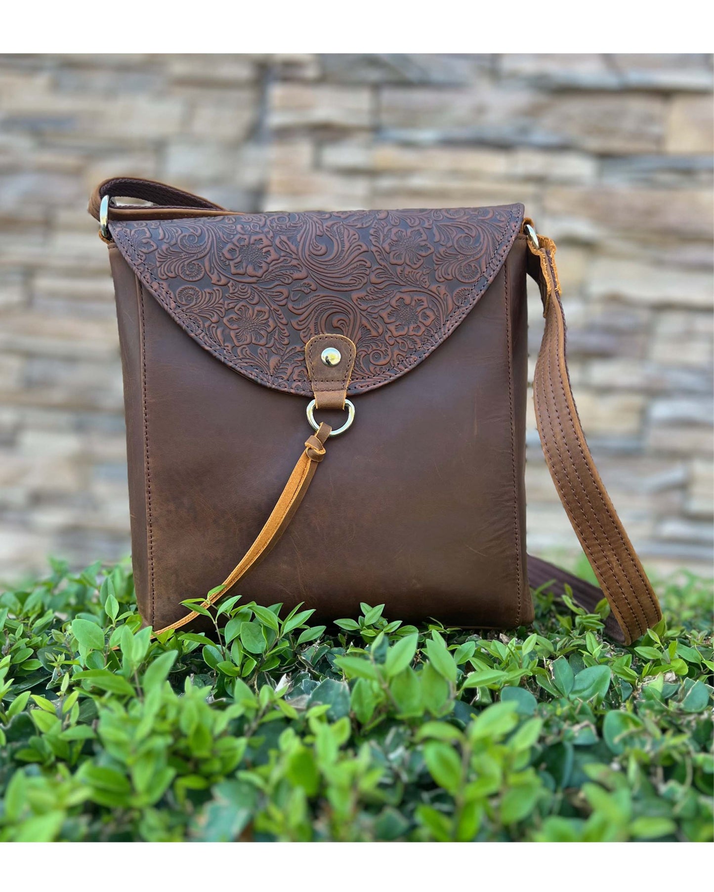 Wildflower Ridge Crossbody